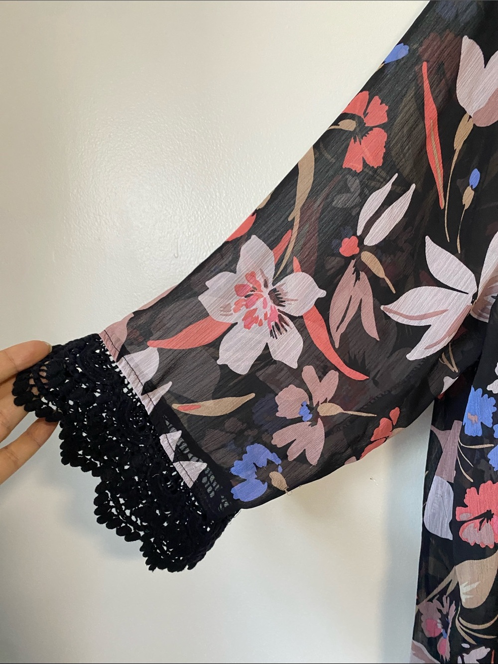 Torrid Floral Lace-Trim Sheer Kimono Duster - Black Floral sz 1X - Picture 5 of 16